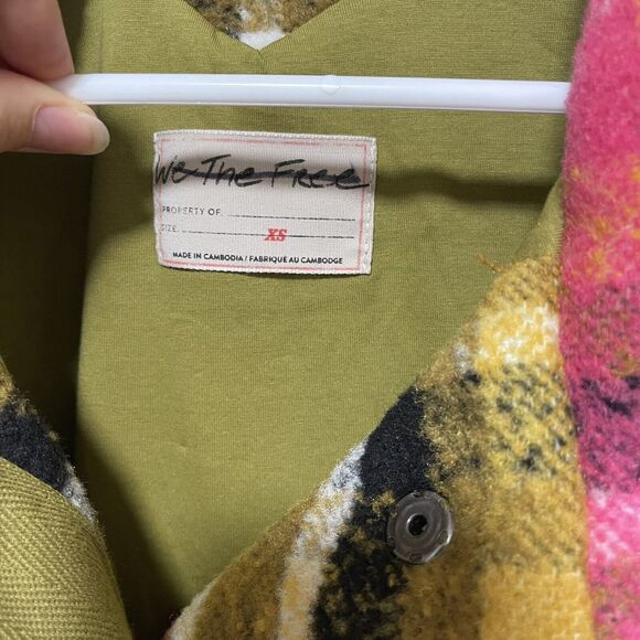 Free People Wrapped Up Blanket Vest Gillet Coat Sz XS XSmall Pink Green New - Picture 6 of 7